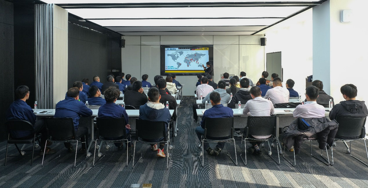 邁向未來 共同成長！泉工股份新員工入職培訓(xùn)圓滿舉行